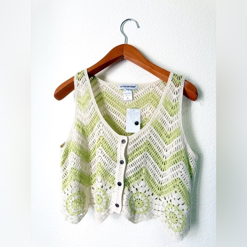 Cotton Emporium NWT Green & Ivory Button Up Crochet Vest Women’s Size XL - Picture 4 of 7